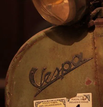 Can Vespa Apartment *